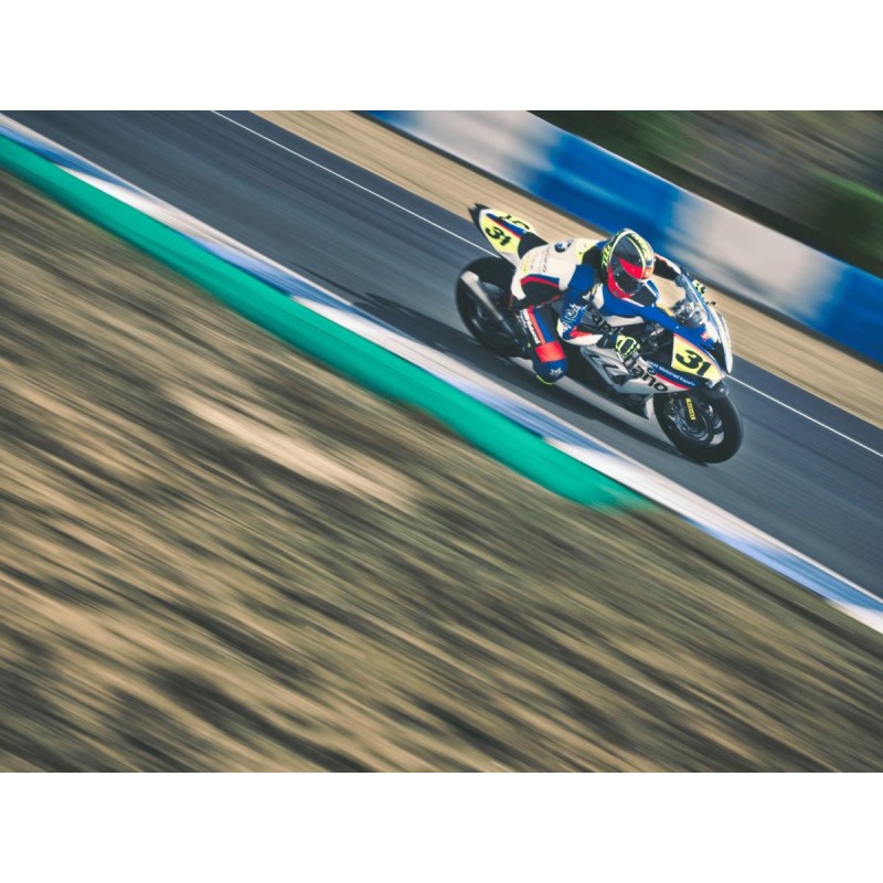 M.Zuiko Digital ED 45mm F1.2 PRO - ET-M4512PRO - Micro Four Thirds Portrait Lens — Buy in Cyprus with Fast Delivery