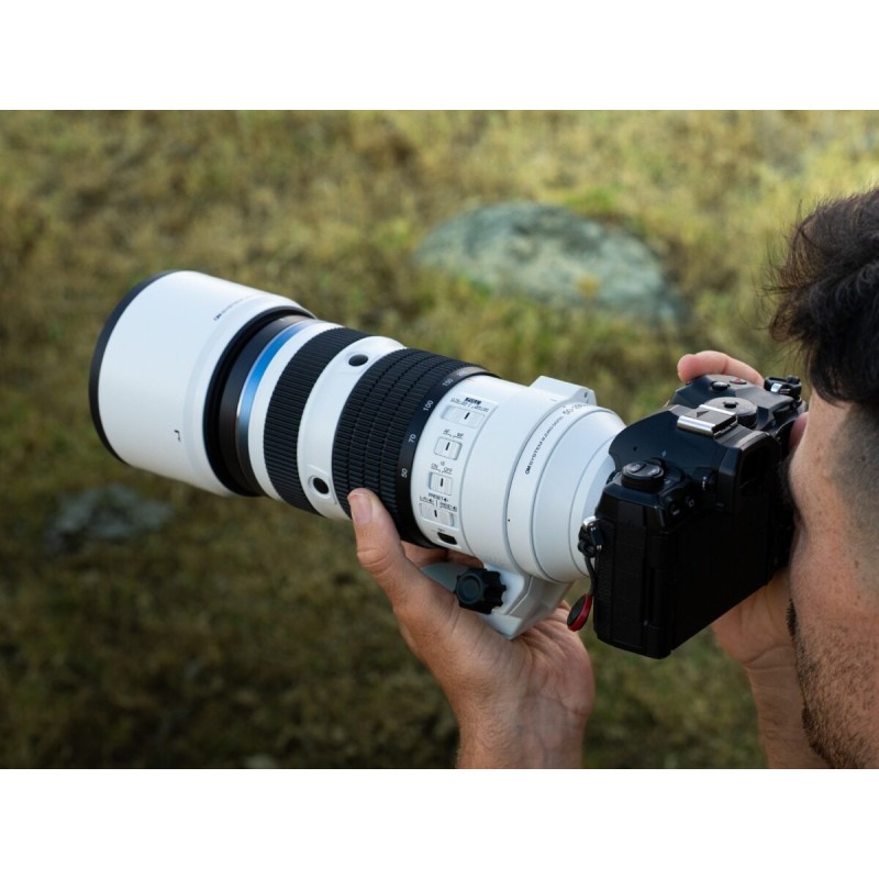 M.Zuiko Digital ED 50-200mm F2.8 IS PRO - 50-200mm F2.8 IS PRO - Micro Four Thirds Pro telephoto zoom with IS