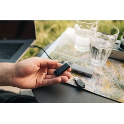 Verbatim USB Drive - 3.2 Pinstripe 256GB Black — Buy in Cyprus with Fast Delivery