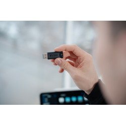 Verbatim USB Drive - 3.2 Pinstripe 64GB Black — Buy in Cyprus with Fast Delivery