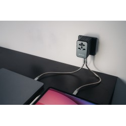Verbatim Charger Travel Adapter World to World GAN III 100W 2xC 2xA UTA-06 — Buy in Cyprus with Fast Delivery