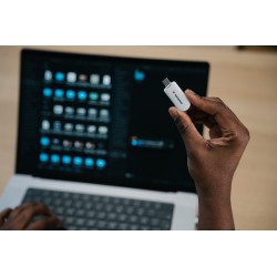 Verbatim USB Drive 3.2 PLECTRA USB-C 128GB White - USB-C — Buy in Cyprus with Fast Delivery