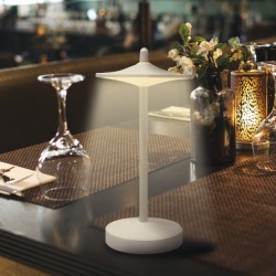 KELU SAKE USB-C Rechargeable IP44 Aluminium Lamp 130LM Sand - USB-C Rechargeable, IP44, Aluminium Lamp, 130LM, Sand