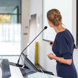 Marmitek Wireless Presentation Remote with Digital Pointer, Zoom & Air Mouse USB-C A WPR 400