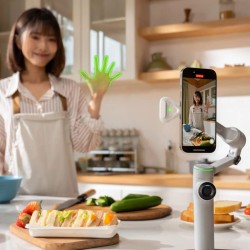 Insta360 Flow AI Tracker - Flow 2 Pro - Built-in Spotlight — Buy in Cyprus with Fast Delivery