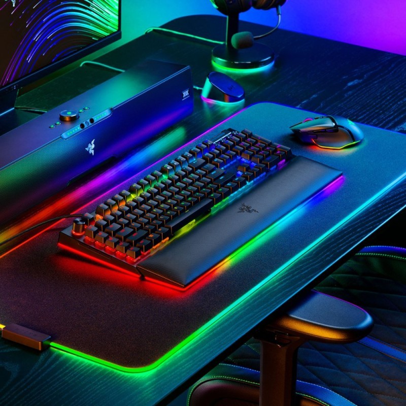 Razer BLACKWIDOW - V4 PRO - Gaming Mechanical RGB Keyboard - Green Clicky Switches - Macros — Buy in Cyprus with Fast Delivery