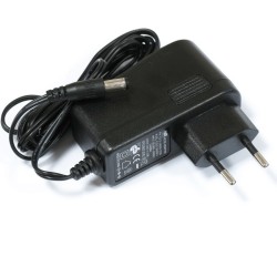 MikroTik RouterBOARD - RB750GR3 - 5-Port Compact Desktop Router — Buy in Cyprus with Fast Delivery