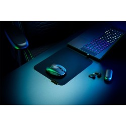 Razer Orochi V2 Gaming Mouse - Orochi V2 - Ambidextrous, Tri-Mode Wireless (2.4G/BT/USB-C), RGB Logo, Black